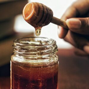 Honning og havre – ingredienser i håndkremen